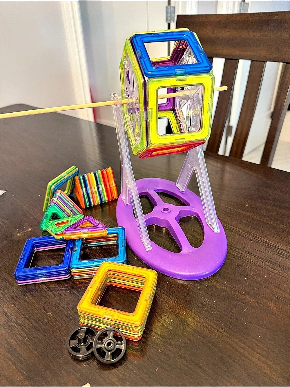 PicassoTiles Ferris Wheel Magnetic Tile Building Set Multicolor